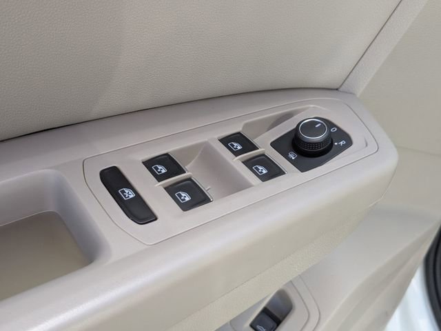 Used 2019 Volkswagen Atlas SE image 10