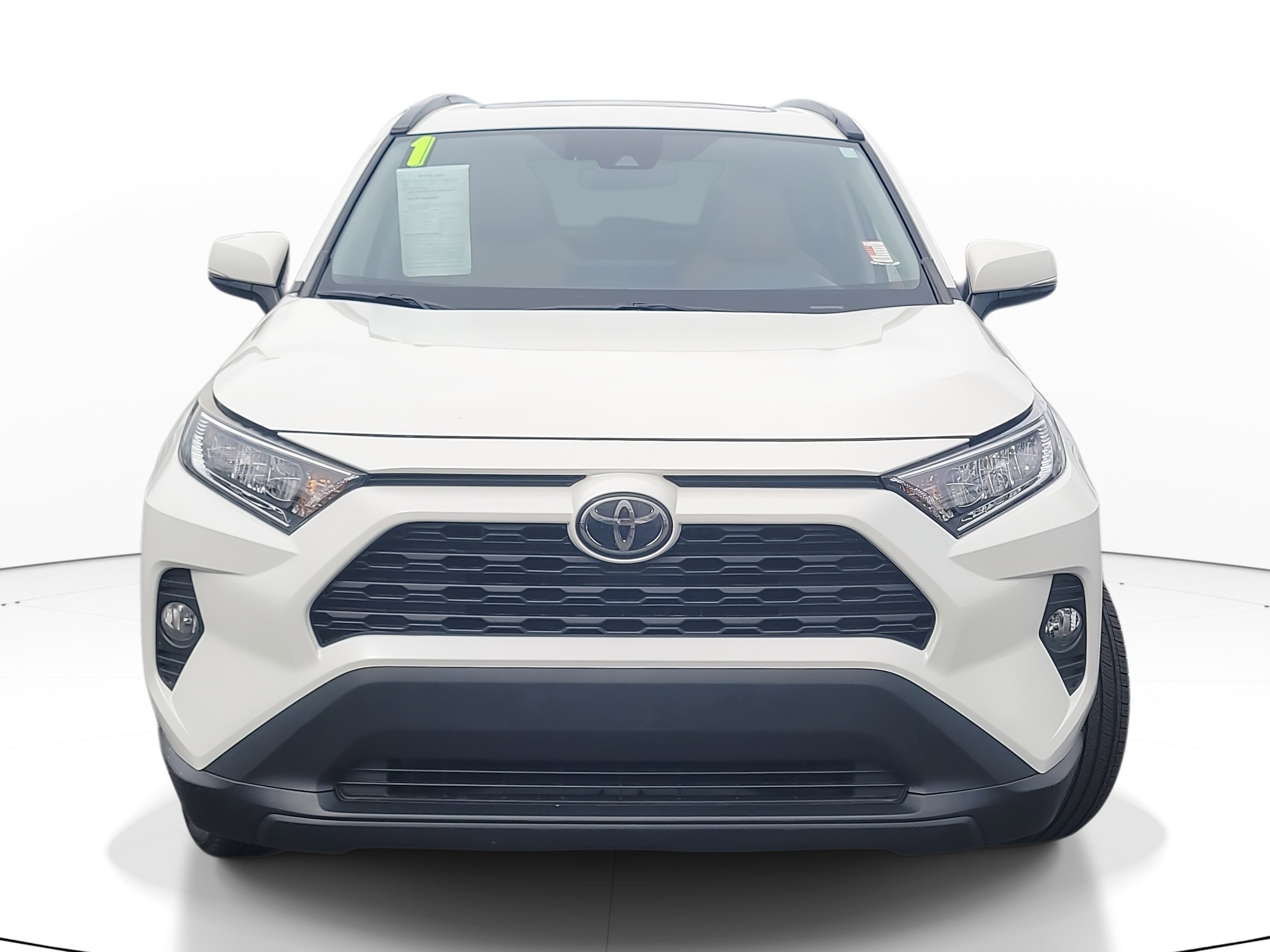Used 2021 Toyota RAV4 XLE Premium FWD image 2