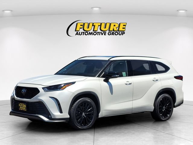 Used 2023 Toyota Highlander Limited AWD/4WD image 5