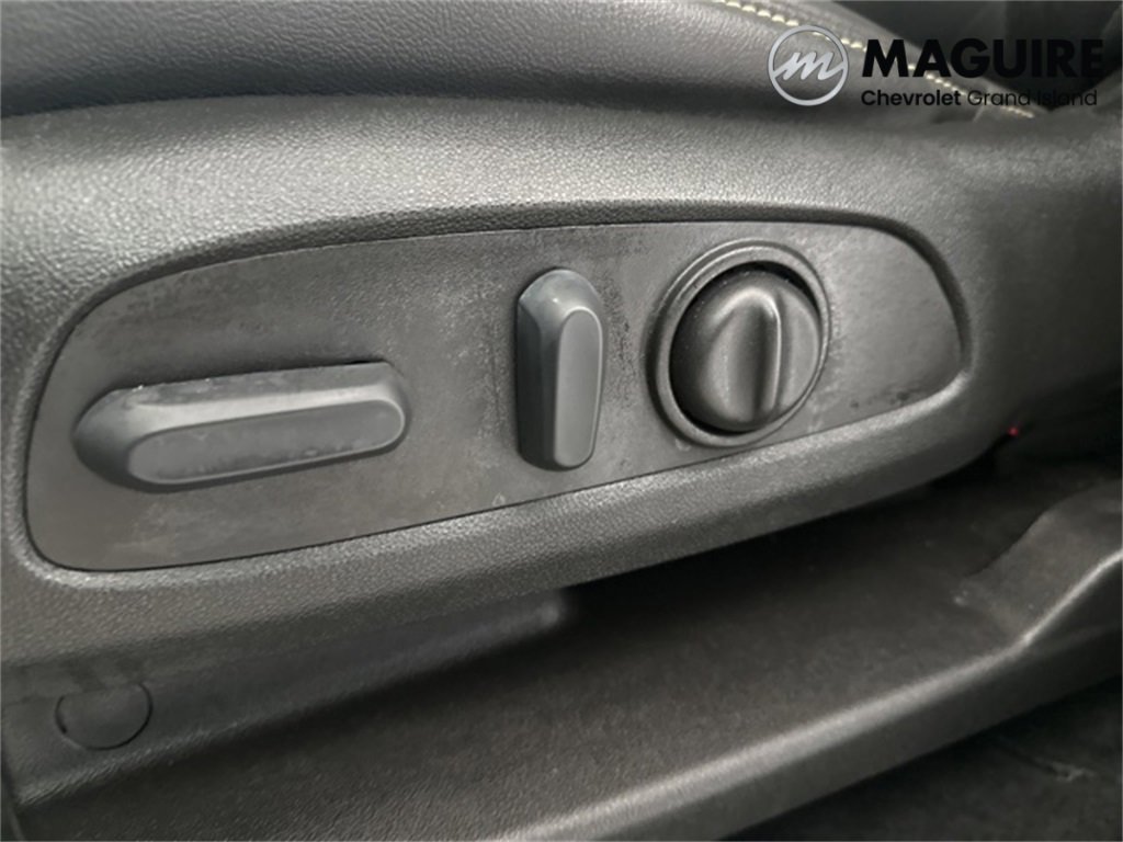 Used 2023 Chevrolet Traverse LT w/ LPO, Floor Liner Package image 15