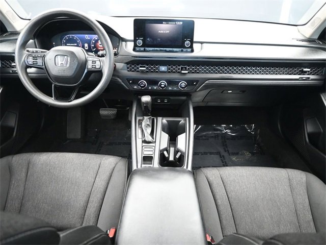 Used 2023 Honda Accord EX image 9