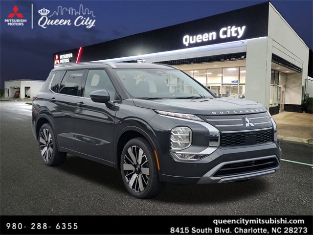 New 2025 Mitsubishi Outlander SEL image 1