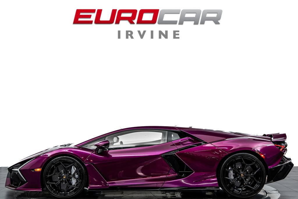 Used 2025 Lamborghini Revuelto AWD/4WD image 2