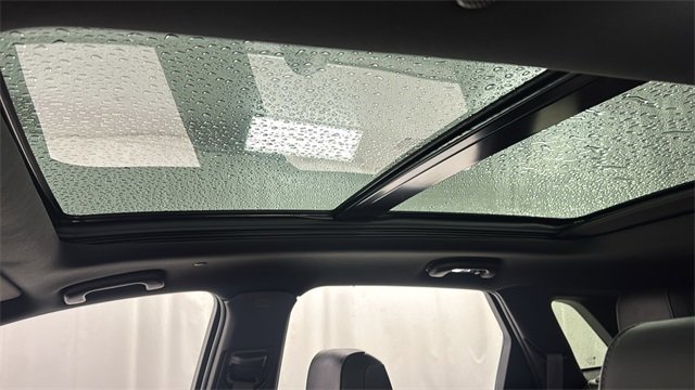 Used 2025 Cadillac XT5 Premium Luxury image 36