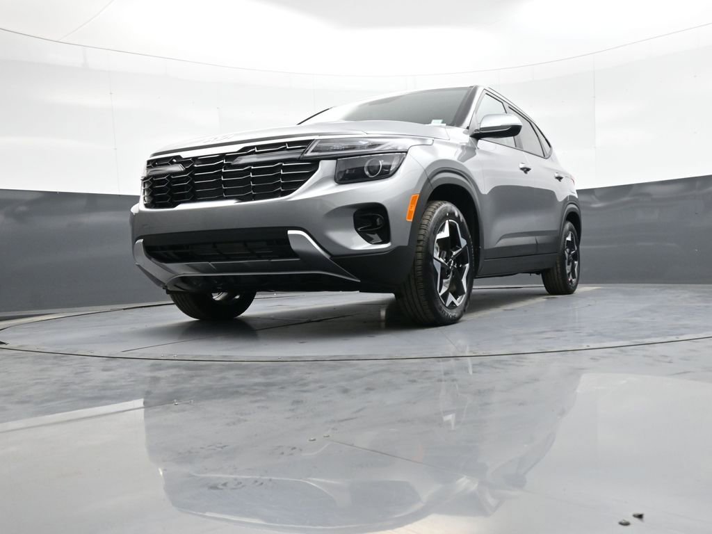 New 2025 Kia Seltos S image 24