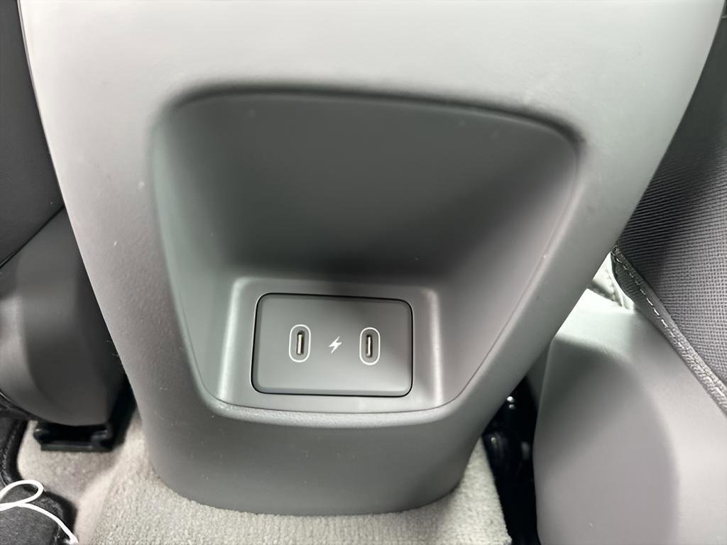 Used 2025 Hyundai Elantra Sport image 24