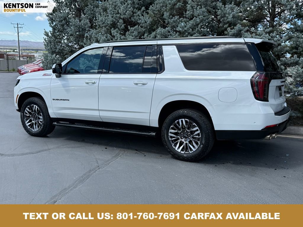 Used 2025 Chevrolet Suburban Z71 image 5