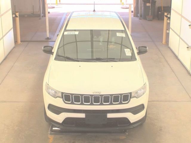 Used 2023 Jeep Compass Sport AWD/4WD image 2