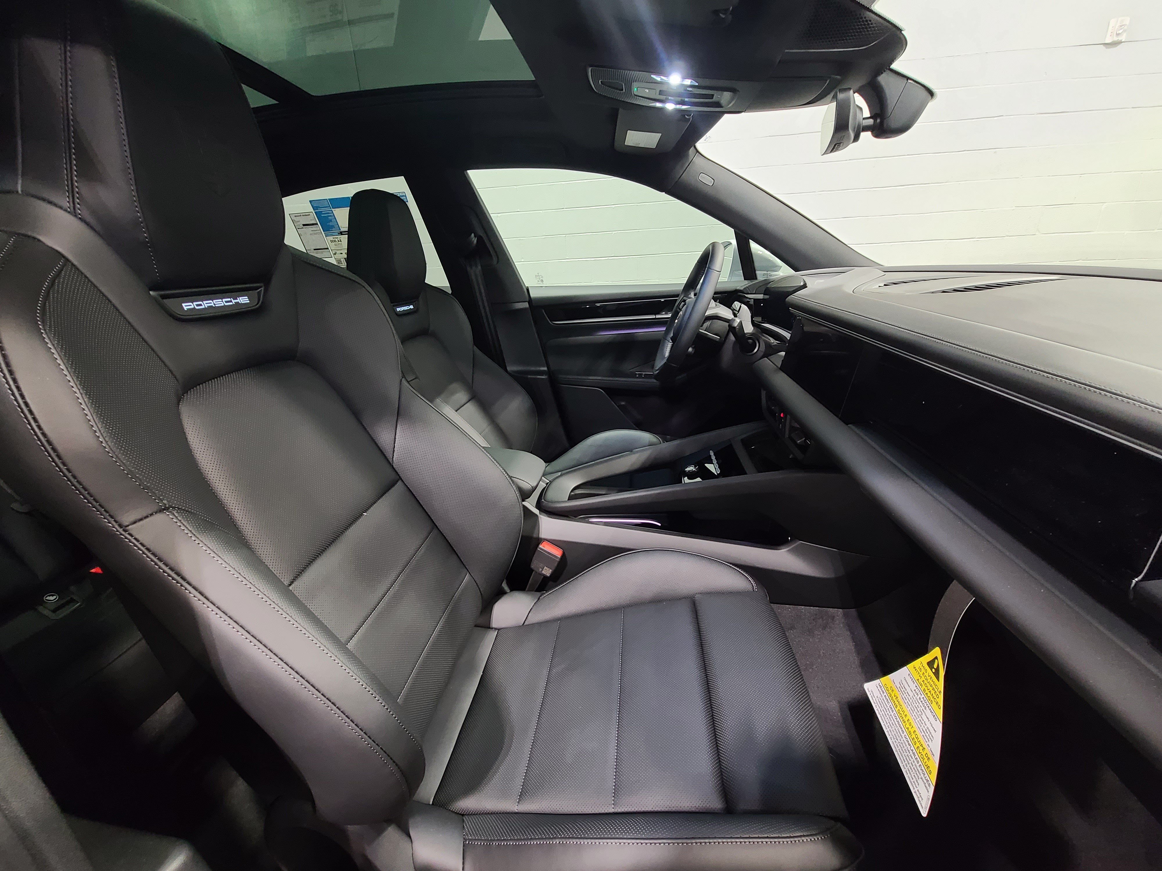 New 2026 Porsche Macan 4 Electric AWD/4WD image 29