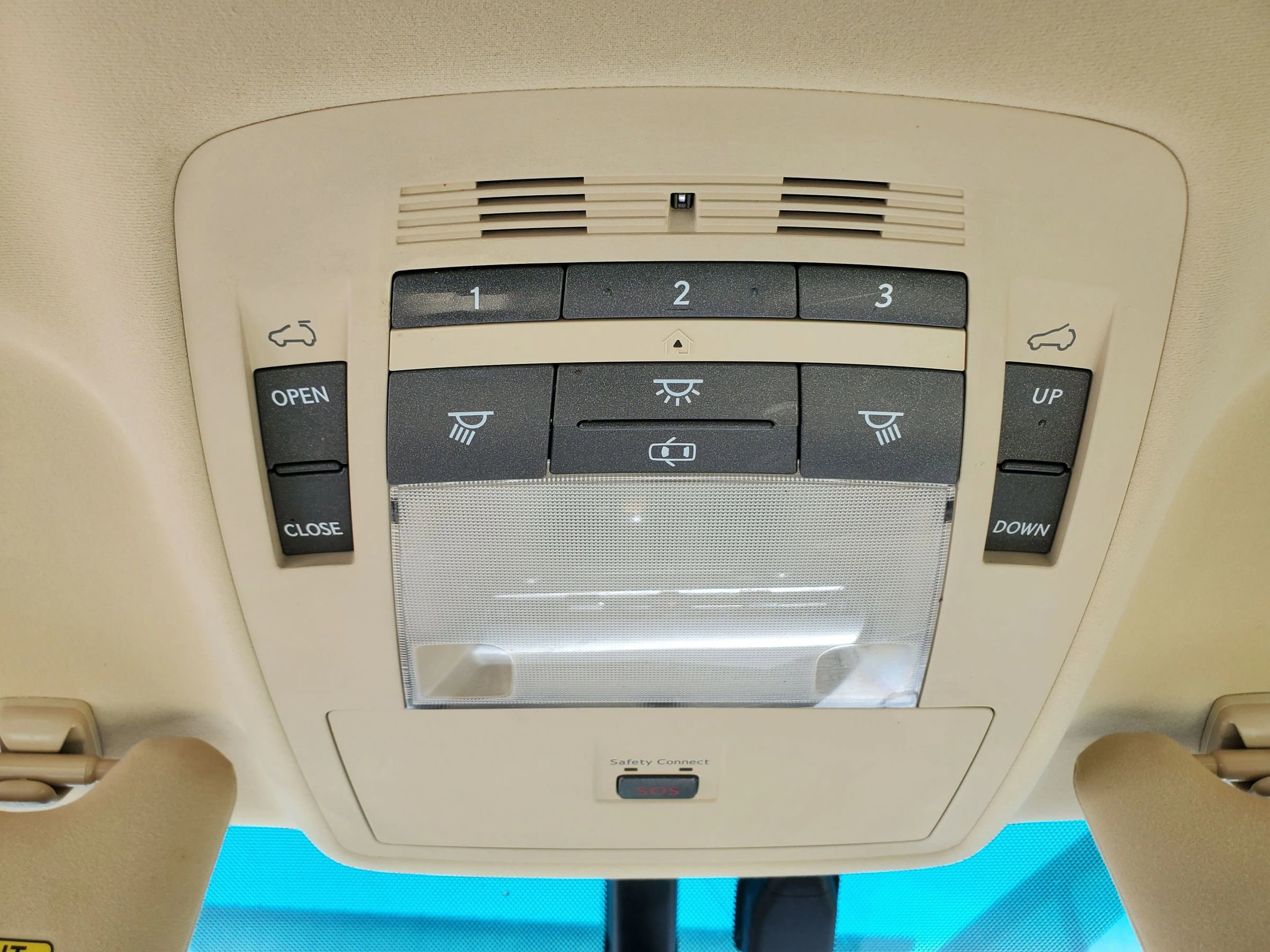 Used 2012 Lexus RX 350 FWD w/ Premium Pkg image 45