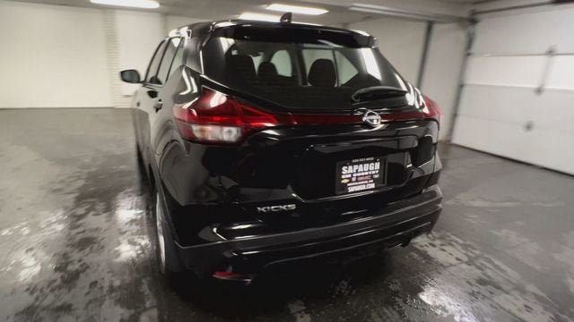 Used 2024 Nissan Kicks S FWD image 7