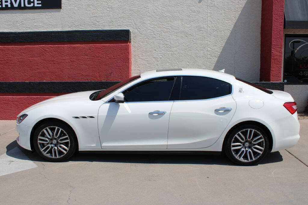 Used 2018 Maserati Ghibli image 2