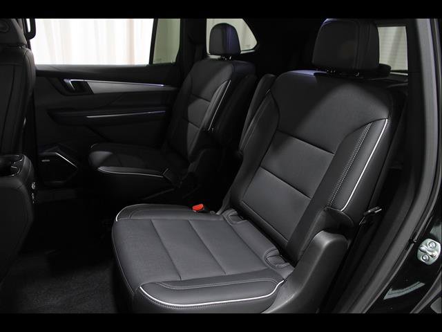 Used 2026 Buick Enclave Preferred AWD/4WD image 17