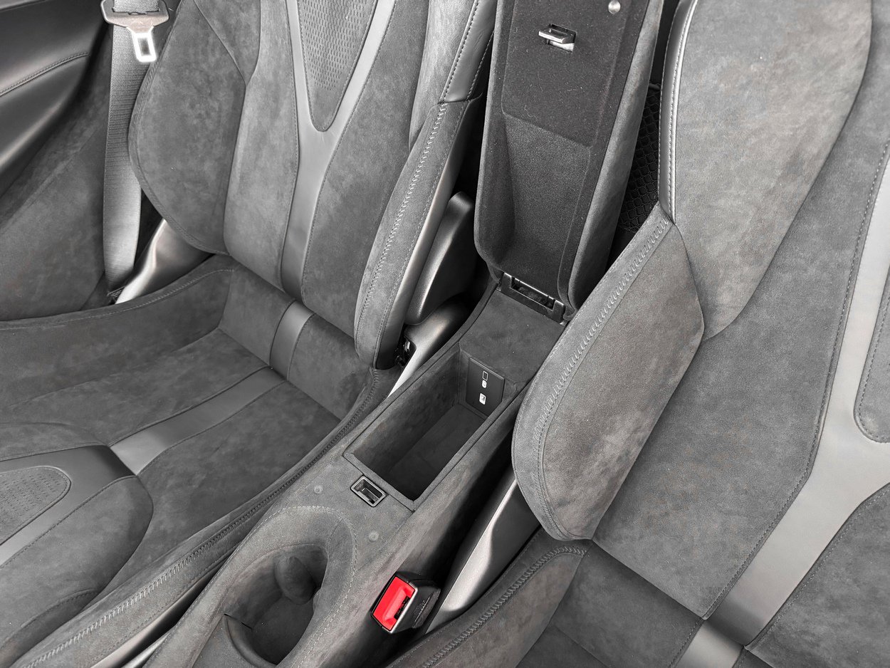 New 2026 McLaren 750S image 23