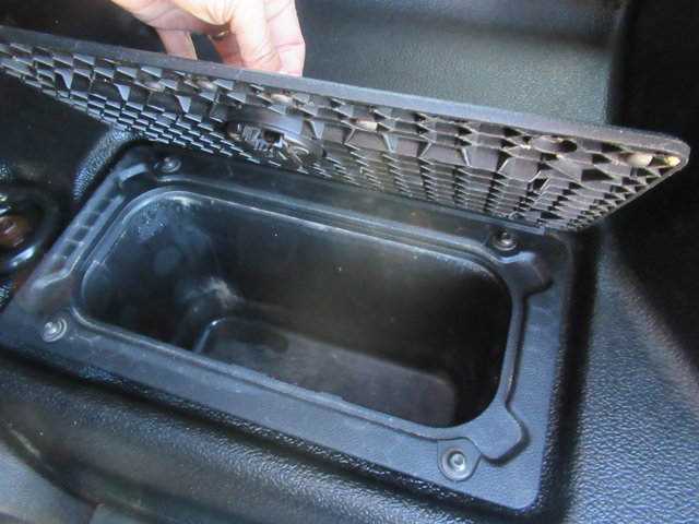 Used 2016 RAM 2500 Tradesman image 16