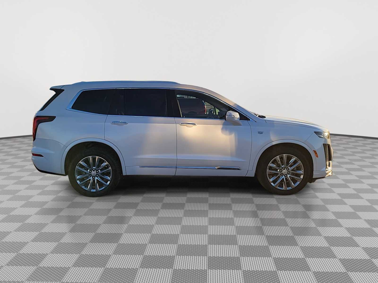 Used 2024 Cadillac XT6 Premium Luxury w/ LPO, Floor Liner Package AWD/4WD image 9