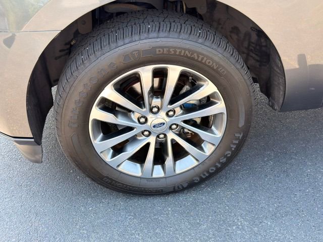 Used 2018 Ford Expedition Limited w/ Equipment Group 301A AWD/4WD image 19