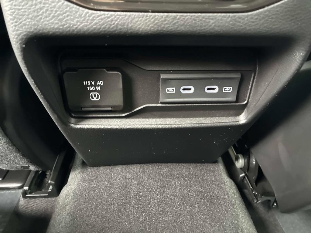 New 2026 Jeep Grand Cherokee Altitude AWD/4WD image 7