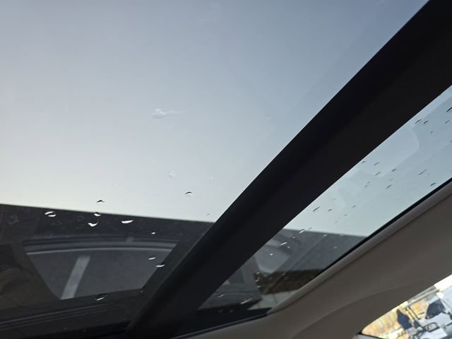 New 2025 Hyundai Sonata Limited image 21