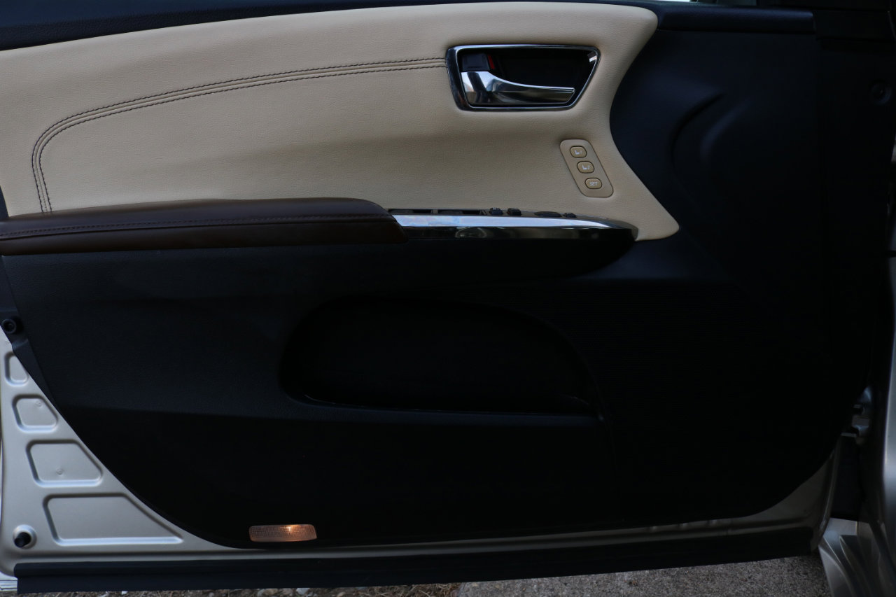 Used 2014 Toyota Avalon Limited image 15