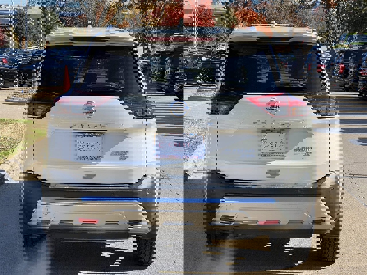 Certified 2021 Nissan Rogue Platinum image 6