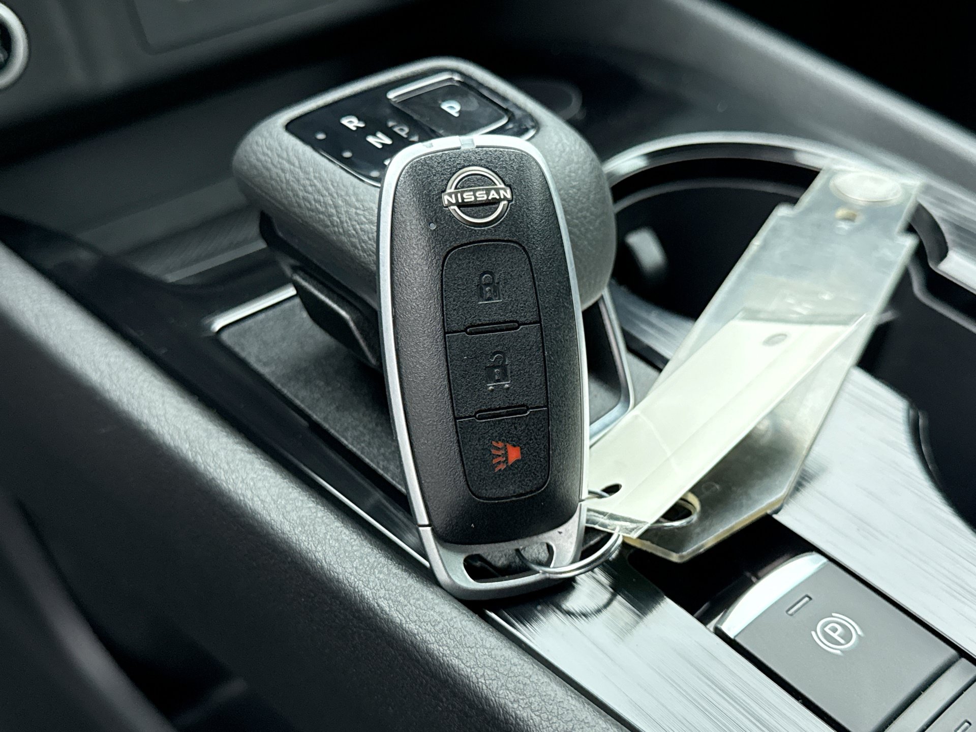 Used 2023 Nissan Rogue S AWD/4WD image 22