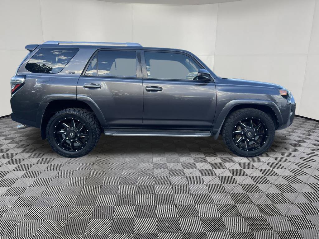 Used 2017 Toyota 4Runner SR5 RWD image 7