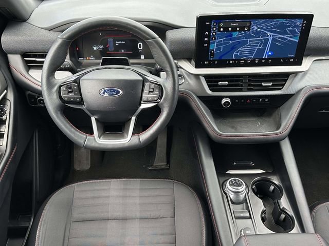 Used 2025 Ford Explorer ST-Line w/ ST-Line Street Pack AWD/4WD image 11