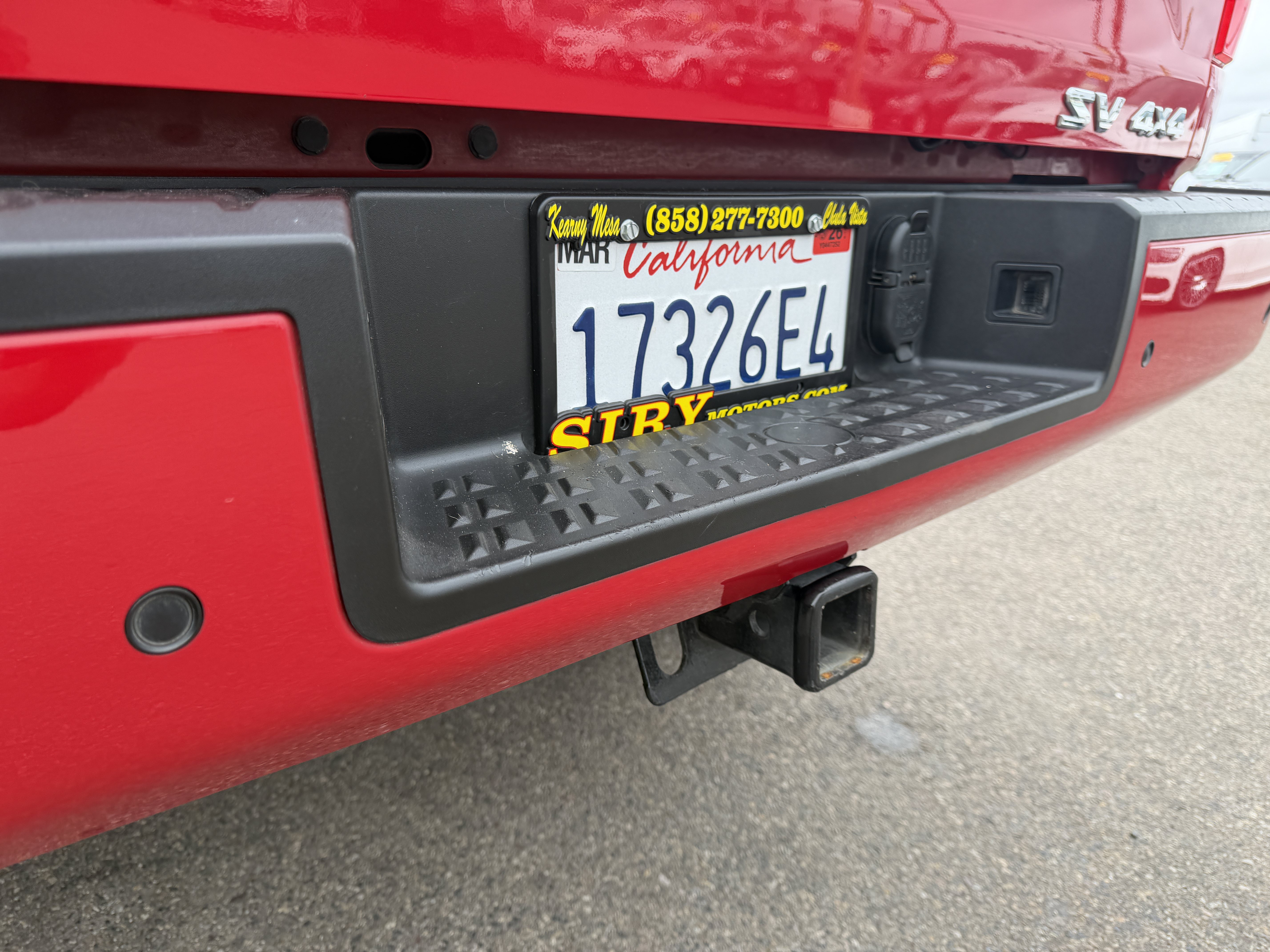 Used 2021 Nissan Titan SV w/ Accessory Utility Package image 10