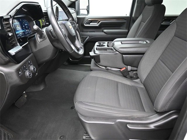 Used 2024 Chevrolet Silverado 2500 LT image 12