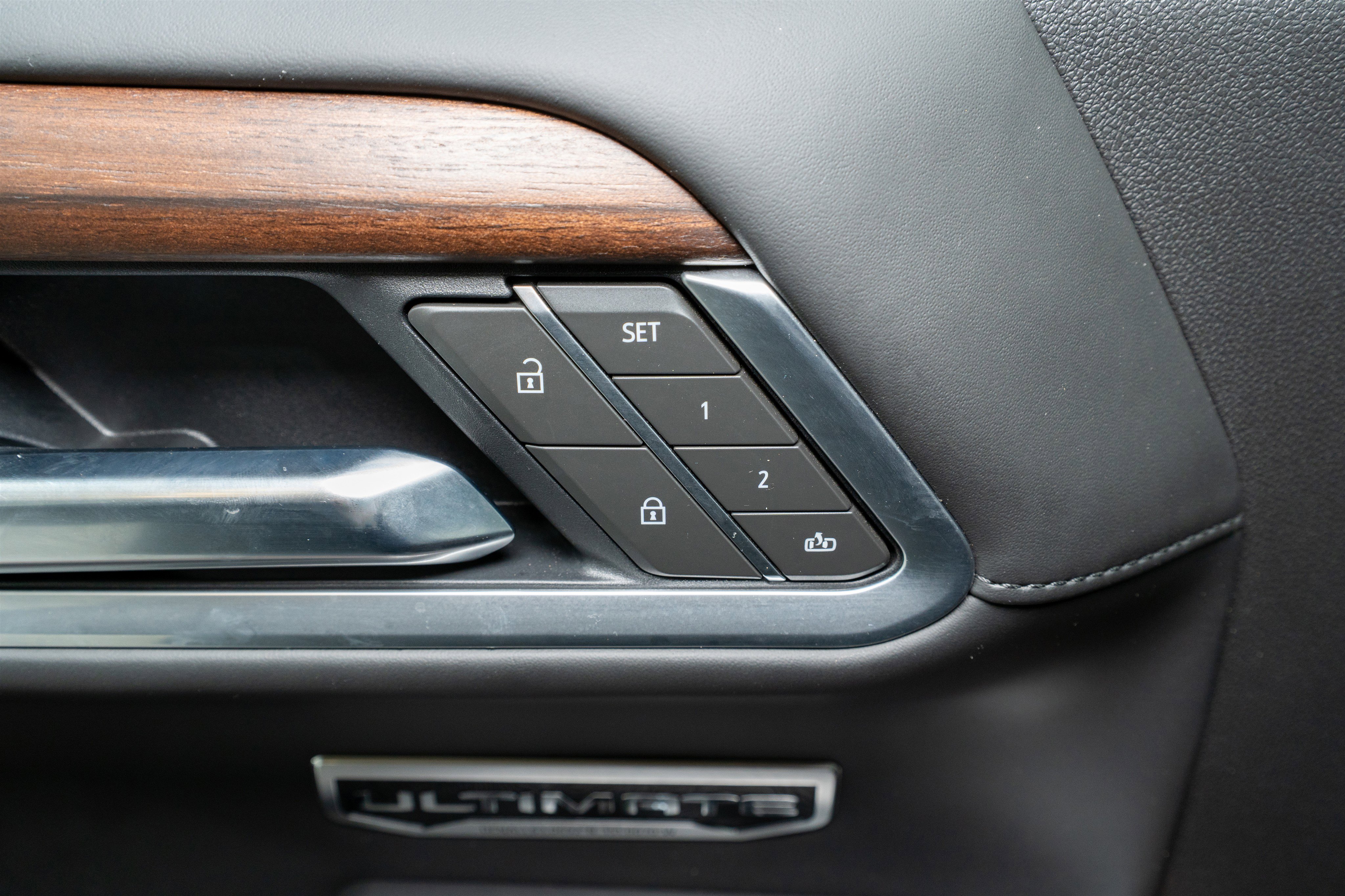 Used 2025 GMC Sierra 1500 Denali Ultimate image 17