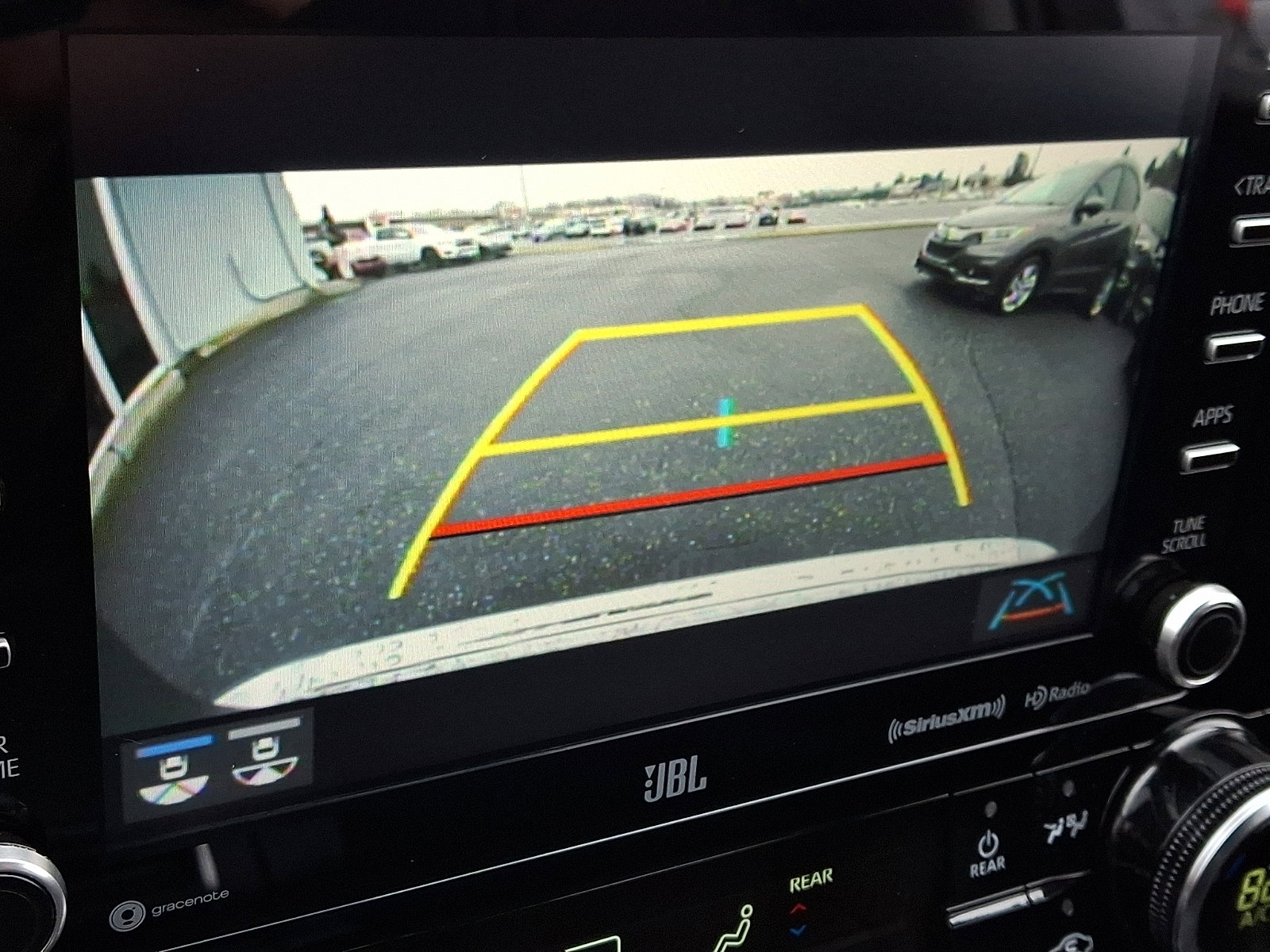 Used 2020 Toyota Highlander Limited image 20