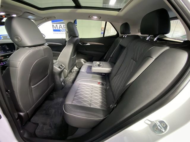 Used 2023 Buick Envision Avenir image 32