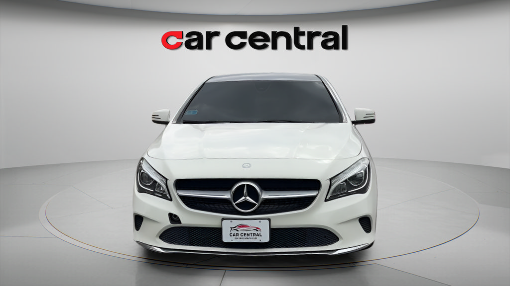 Used 2017 Mercedes-Benz CLA 250 4MATIC image 8