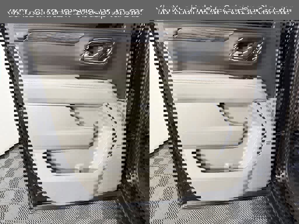 Used 2022 GMC Yukon XL SLT w/ SLT Luxury Package image 43