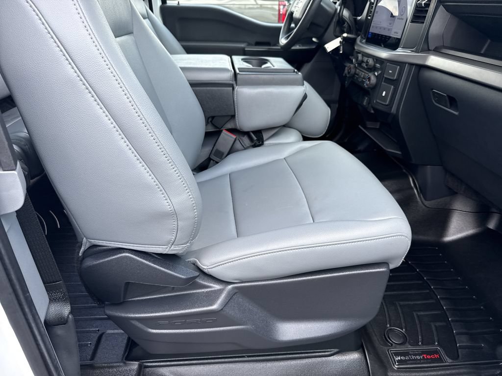 Used 2025 Ford F150 XL RWD image 13