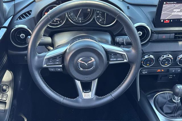 Used 2022 MAZDA MX-5 Miata RF Grand Touring RWD image 13