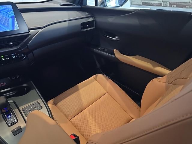 New 2026 Lexus UX 300h AWD image 29