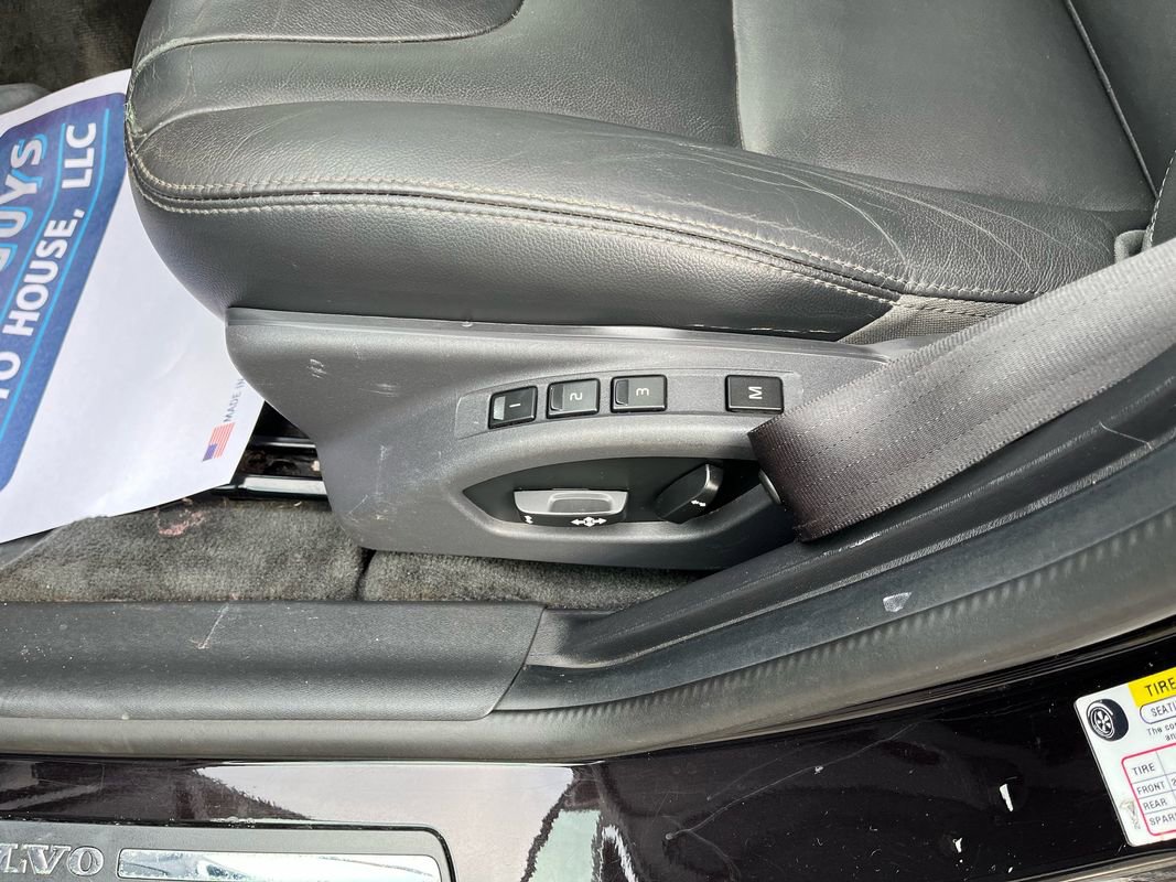 Used 2015 Volvo V60 T5 Platinum image 8