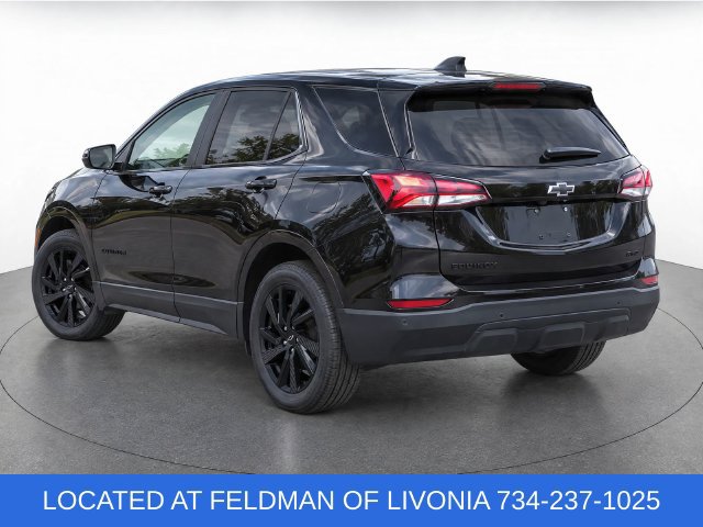 Certified 2024 Chevrolet Equinox LS w/ LS Convenience Package AWD/4WD image 3