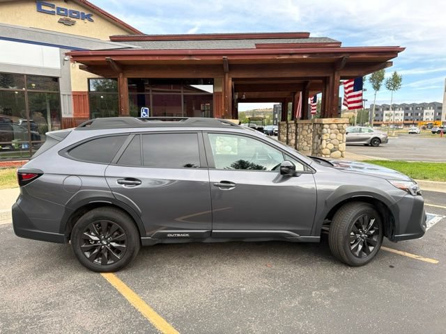 Used 2025 Subaru Outback Onyx Edition AWD/4WD image 9