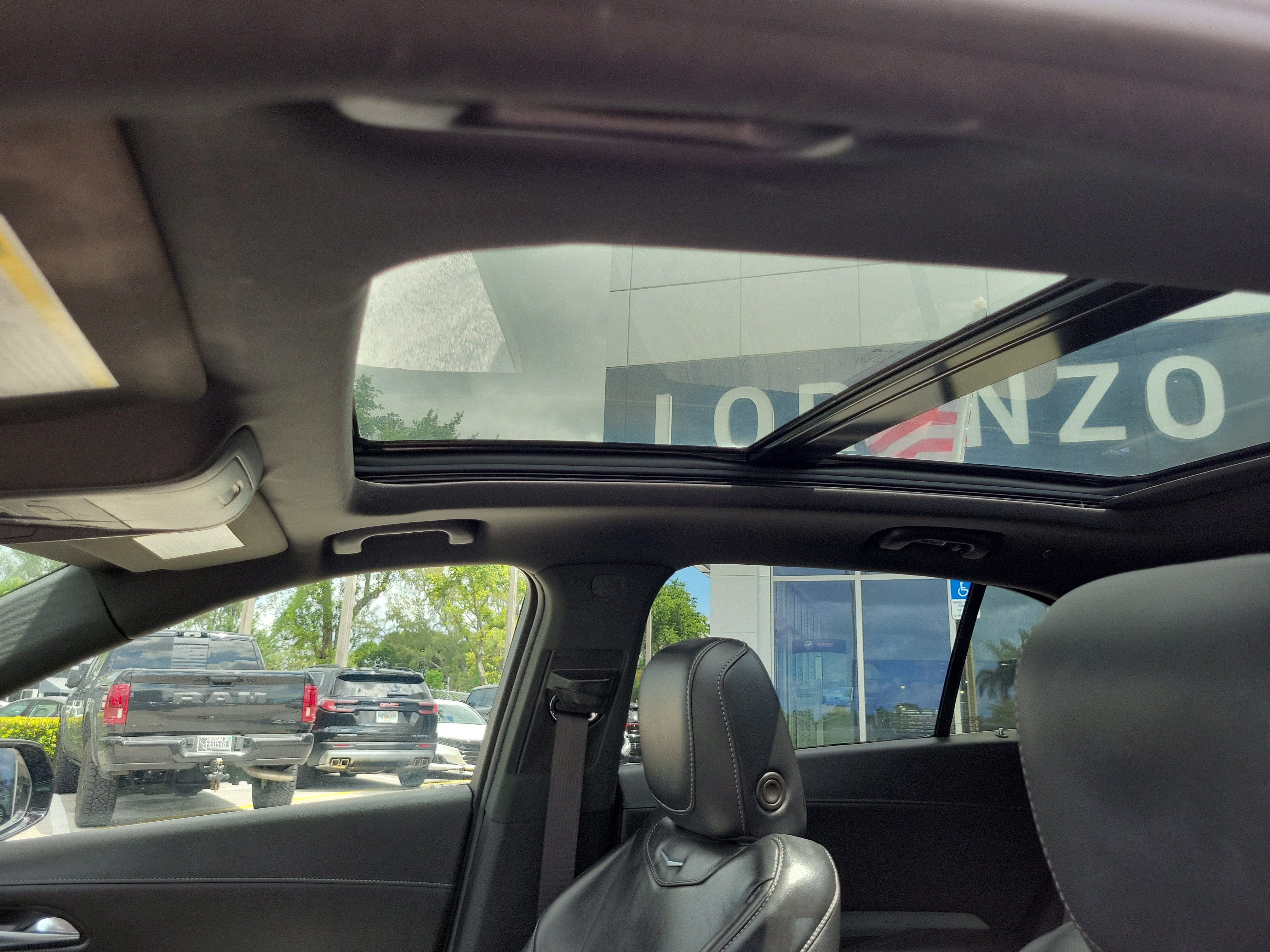 Used 2023 Cadillac XT4 Premium Luxury w/ Enhanced Visibility Package FWD image 11