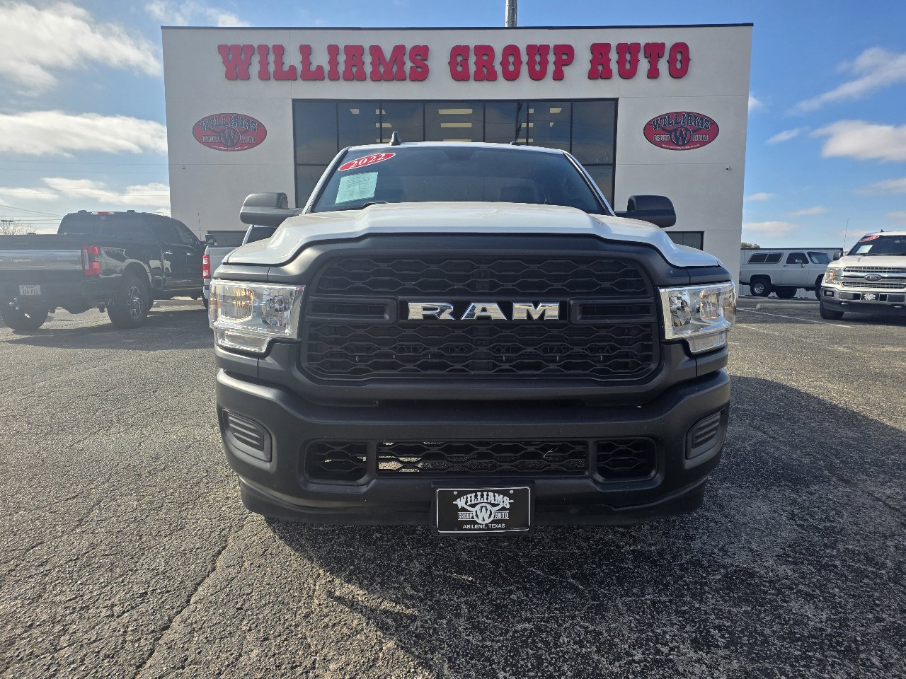 Used 2022 RAM 3500 Tradesman image 2