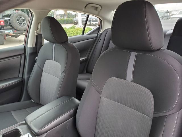 Used 2024 Nissan Sentra SV FWD image 10