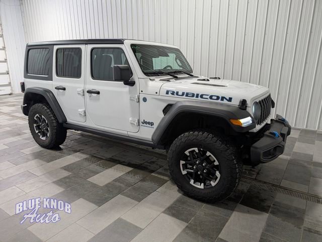 Used 2025 Jeep Wrangler Unlimited Rubicon 4xe w/ Safety Group AWD/4WD image 5