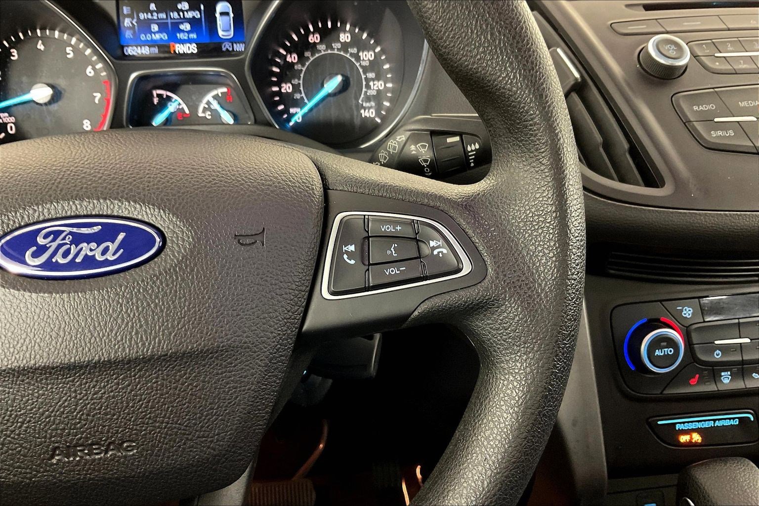 Used 2018 Ford Escape SE image 12