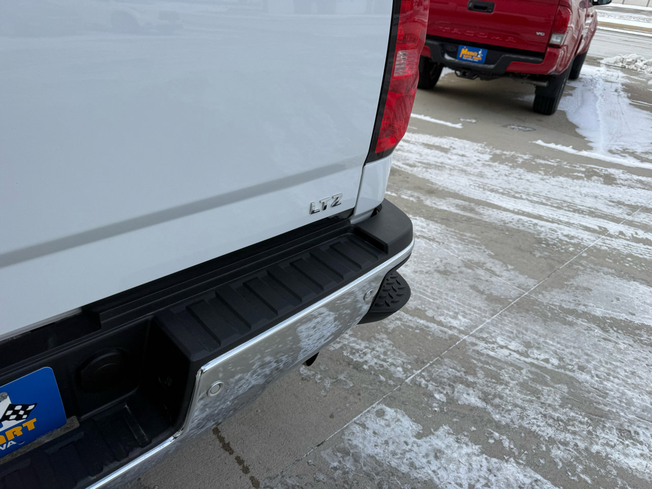 Used 2019 Chevrolet Silverado 3500 LTZ w/ Duramax Plus Package image 24