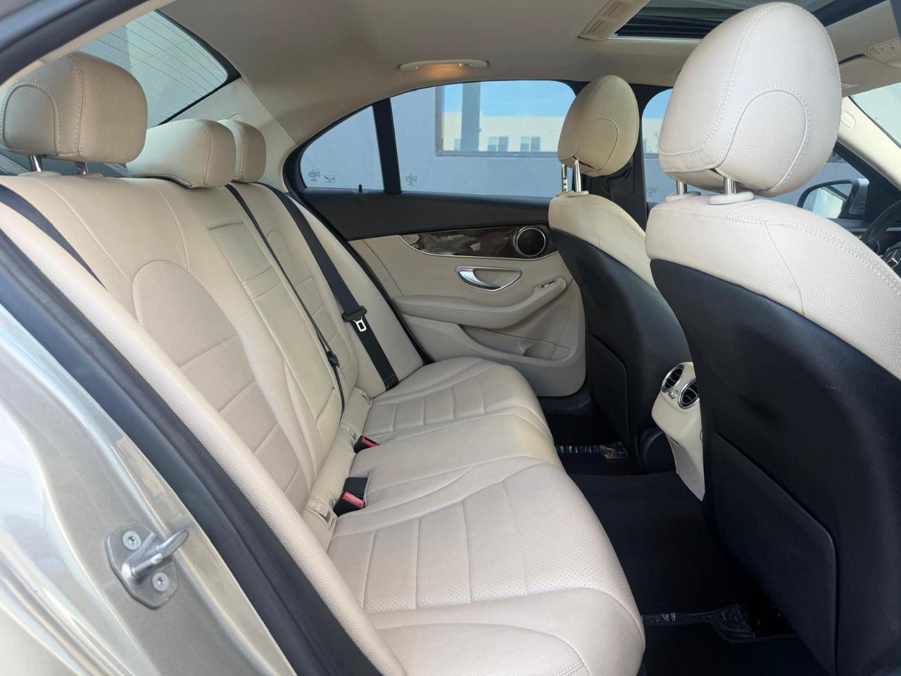 Used 2019 Mercedes-Benz C 300 Sedan image 22