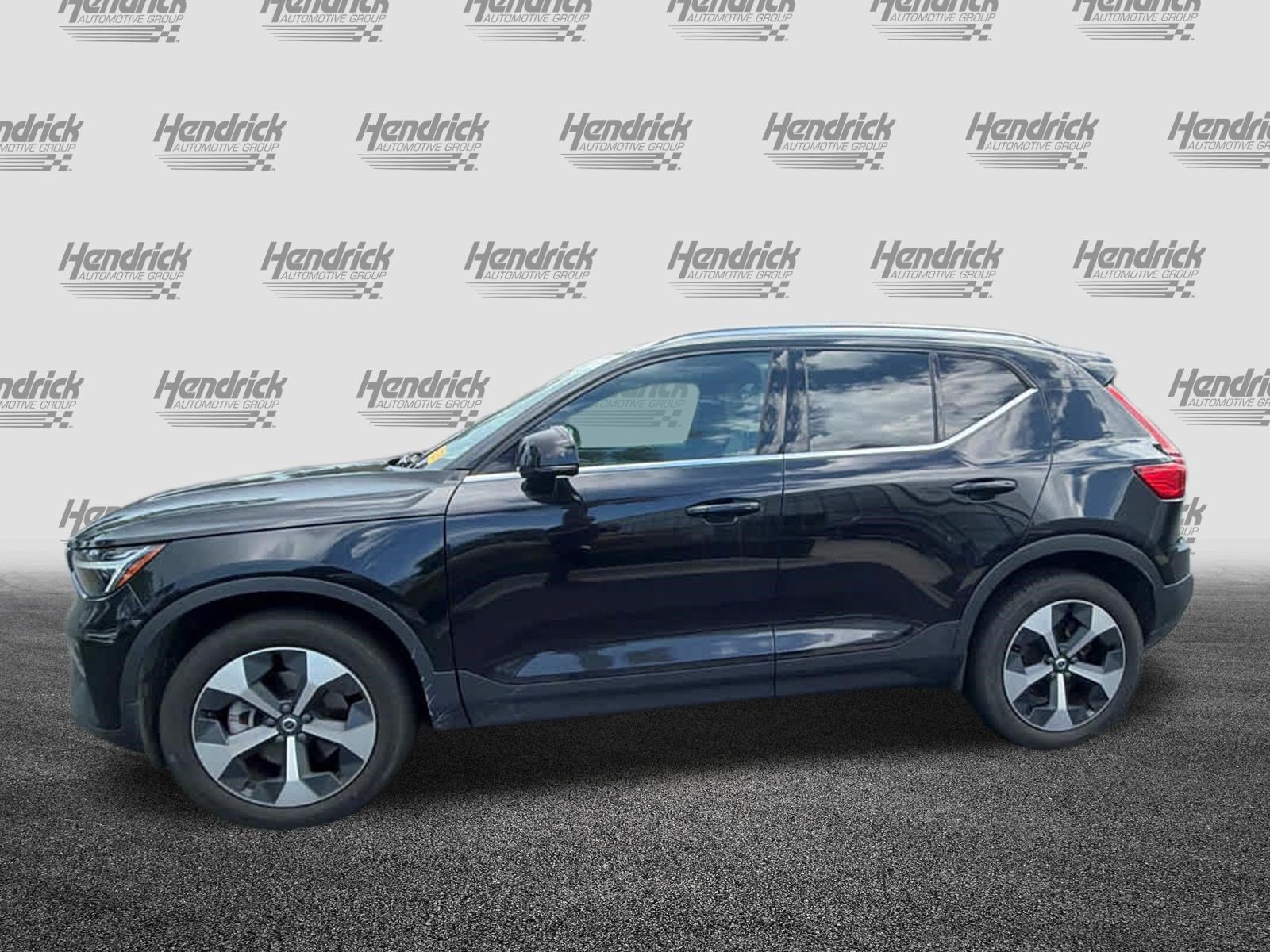 Used 2023 Volvo XC40 B5 Ultimate w/ Climate Package AWD/4WD image 10