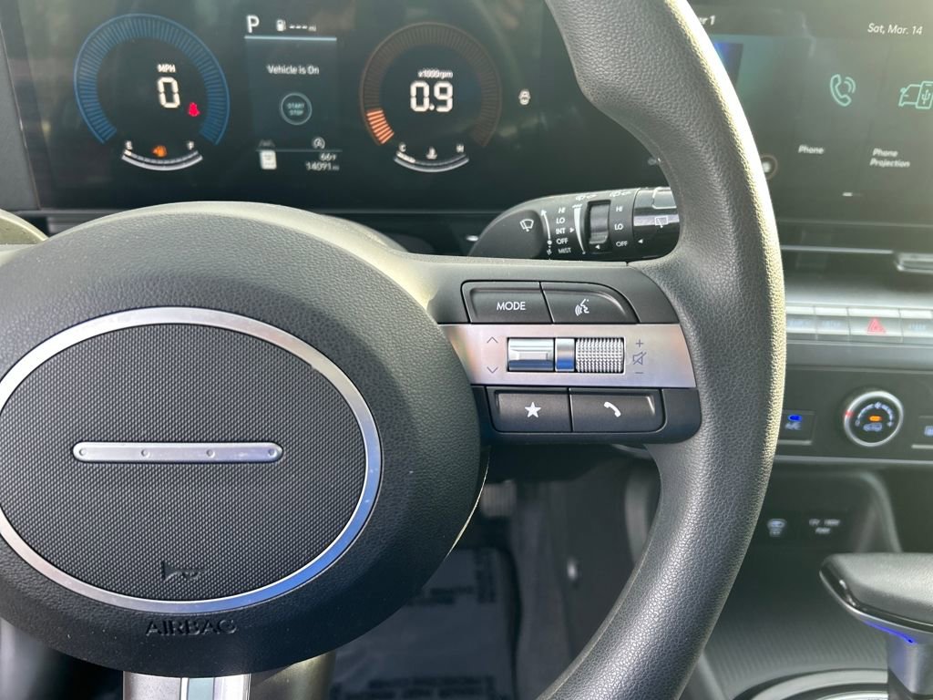 Certified 2025 Hyundai Kona SE image 20